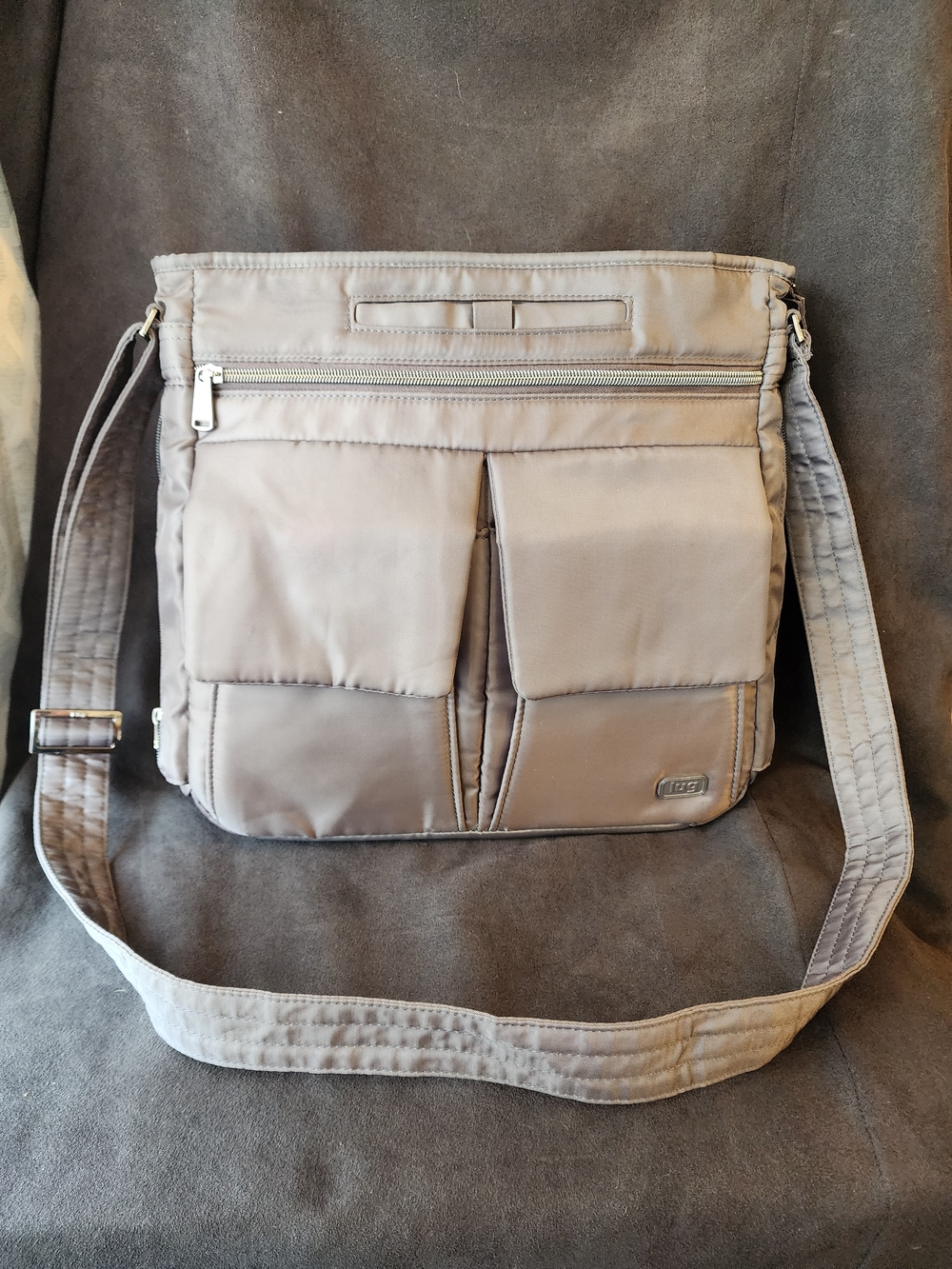 Lug Happy Camper Crossbody Bag Gunmetal Gray RFID Travel Purse Like New!